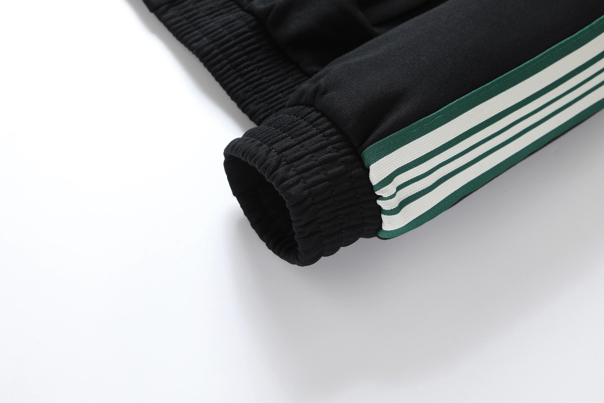 Stand-collar tracksuit · regular construction · Оригинальные данные фабрики