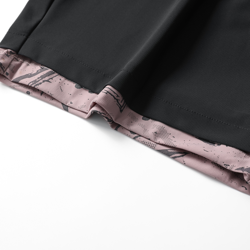Short à cordon de serrage avec ourlet contrasté · Détails d'usine d'origine