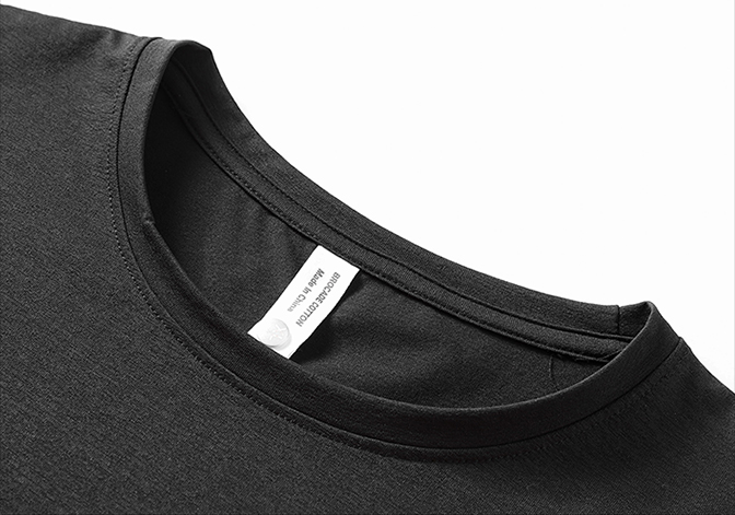 T-shirt à col rond · Détails d'usine d'origine